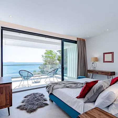 Villa Luxury Seafront Miracul Korcula With Pool *