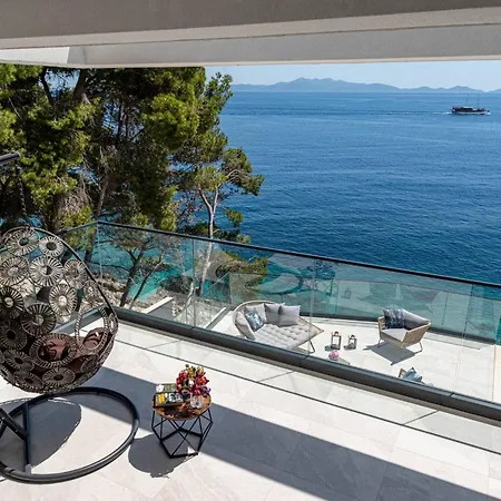 Luxury Seafront Miracul Korcula With Pool Villa *