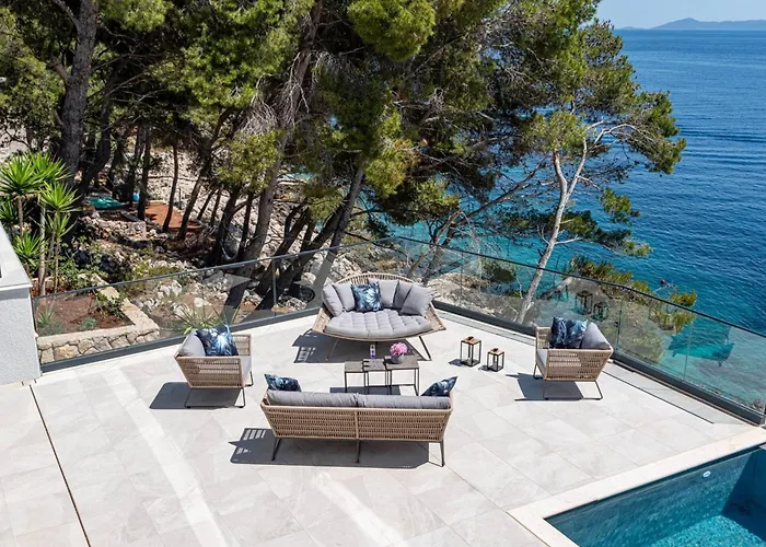 Villa Luxury Seafront Miracul Korcula With Pool