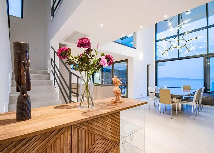 Villa Luxury Seafront Miracul Korcula With Pool Blato (Korcula)