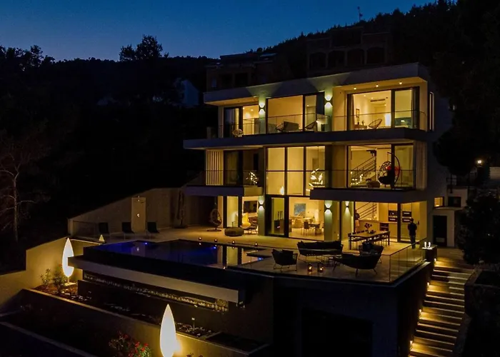 Luxury Seafront Miracul Korcula With Pool *