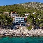 Luxury Seafront Miracul Korcula With Pool Vila