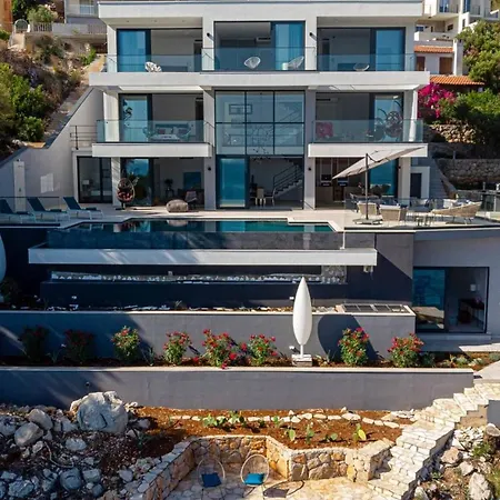 Luxury Seafront Miracul Korcula With Pool Blato (Korcula)