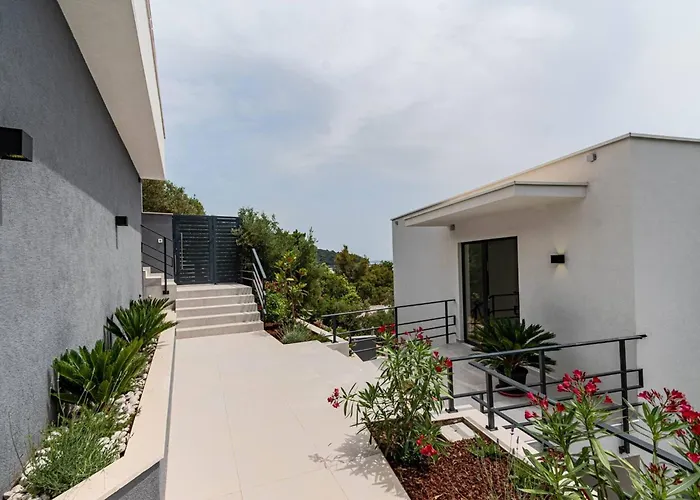 Luxury Seafront Miracul Korcula With Pool Blato (Korcula)