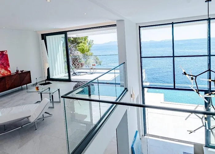 וילה Luxury Seafront Miracul Korcula With Pool *